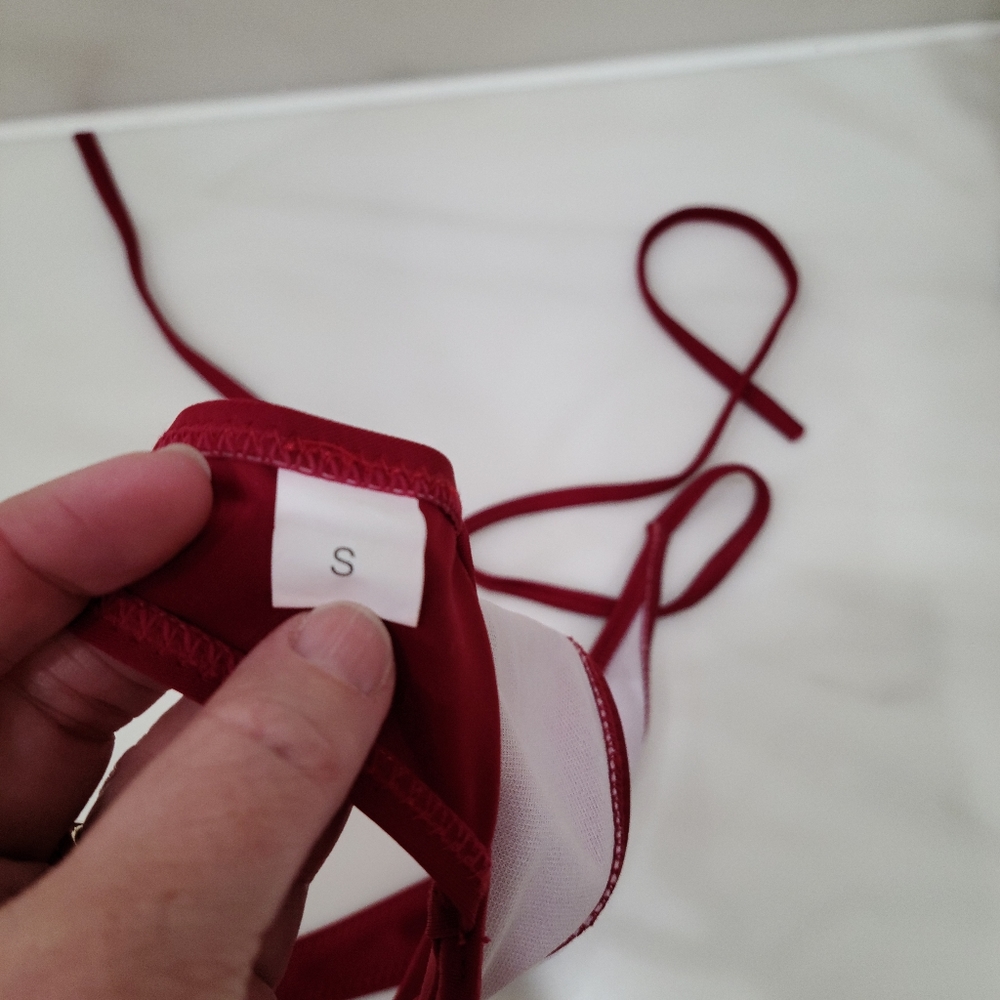 Never worn 2 piece bathing suit - Picture 4 of 5